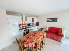 Appartement avec parking à 250m de la plage, proche commerces - FR-1-361-120